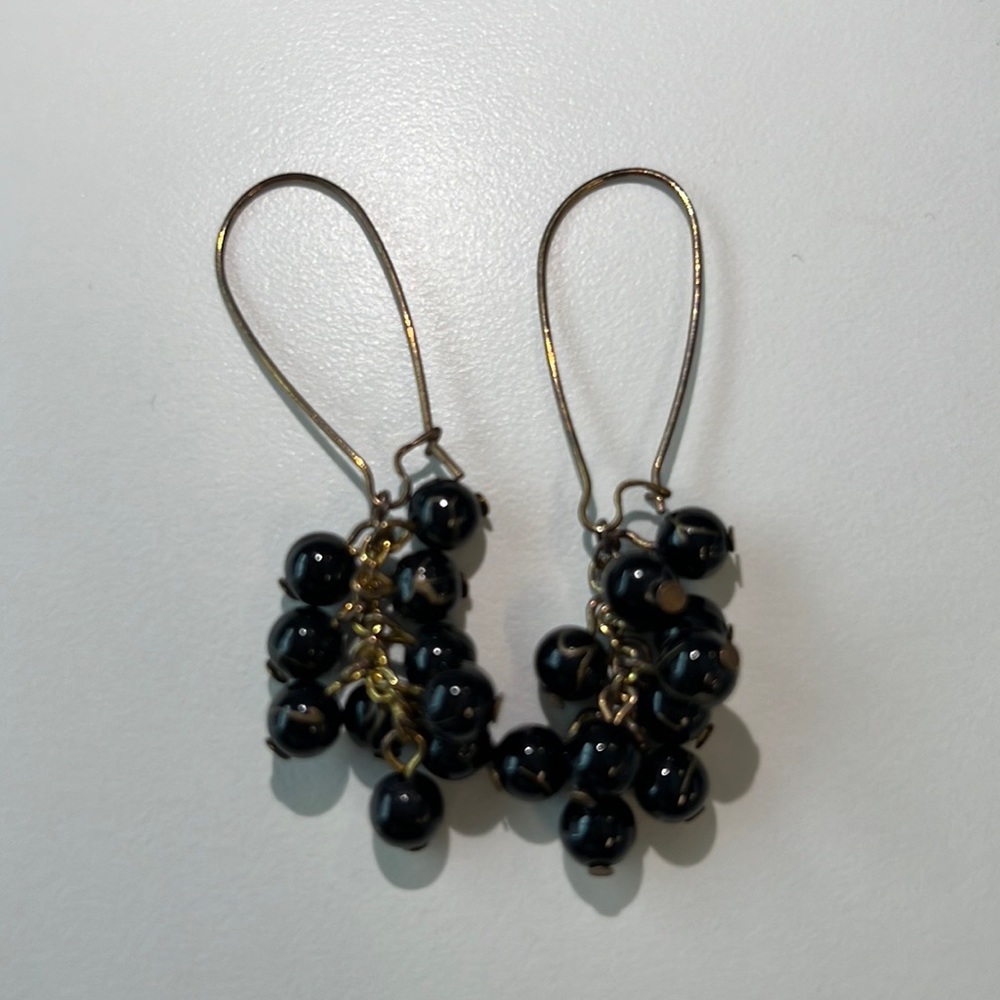Black and gold tone beaded earrings